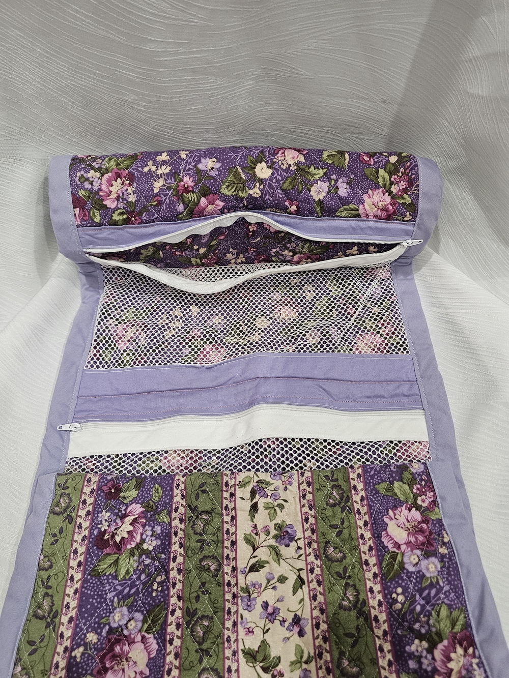 Handcrafted Floral Hanging Foldable Organizer with Mesh Pockets - Picture 5 of 9